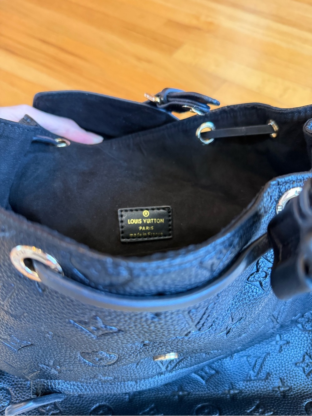 Designer-Style Black Leather Backpack - Picture 3 of 4
